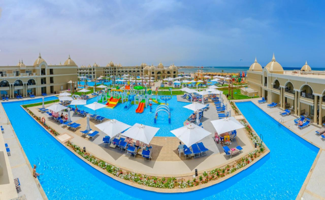 ULTIMELE LOCURI HURGHADA, AVION DIN BUCURESTI, LA HOTEL TITANIC ROYAL 5*, LA TARIFUL DE 848 EURO/PERS, ULTRA ALL INCLUSIVE!