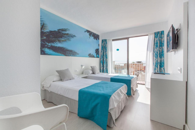 ULTIMELE LOCURI MALLORCA, AVION DIN BUCURESTI, LA HOTEL BLUESEA  ARENAL TOWER (ADULTS ONLY) 3*, LA TARIFUL DE 809 EURO/PERS, AI!