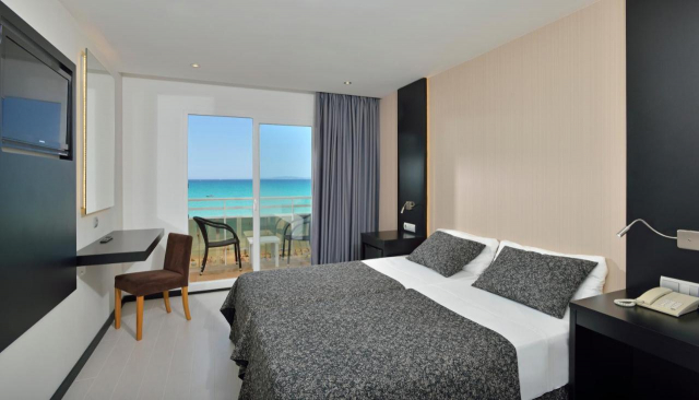 ULTRA LAST MINUTE PALMA DE MALLORCA HISPANIA 4**** DEMIPENSIUNE ZBOR CHARTER CU TAXE INCLUSE