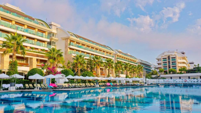 Sejur in Antalya: 825 euro cazare 7 nopti cu Ultra All inclusive+ transport avion+ toate taxele 