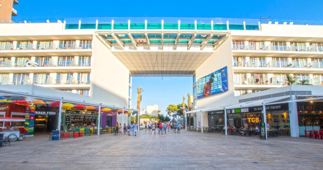 ULTRA LAST MINUTE PALMA DE MALLORCA INSIDE CALVIA BEACH 4**** ZBOR DIRECT DIN CLUJ NAPOCA CU TAXE INCLUSE