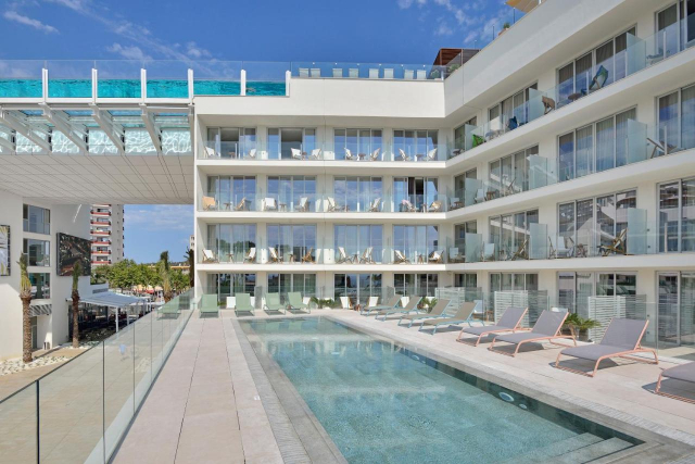 ULTRA LAST MINUTE PALMA DE MALLORCA INSIDE CALVIA BEACH 4**** ZBOR DIRECT DIN CLUJ NAPOCA CU TAXE INCLUSE