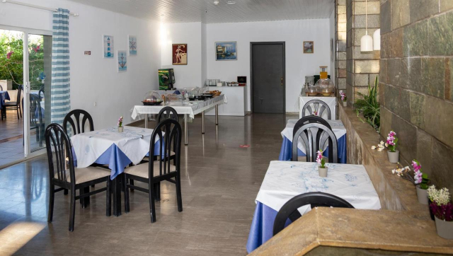 ULTRA LAST MINUTE INSULA CRETA GORGONA HOTEL 3*** ZBOR CHARTER TARGU MURES CU TAXE INCLUSE