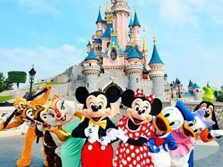 VACANTA COPIILOR LA DISNEYLAND, CU ZBOR DIN BUCURESTI (DS)