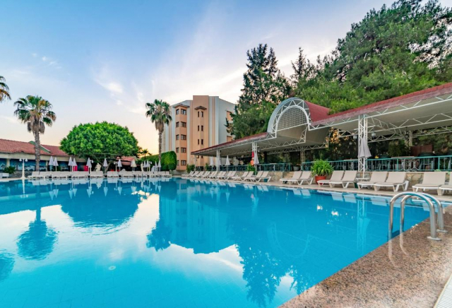 Sejur in Antalya: 600 euro cazare 7 nopti cu Ultra All inclusive+ transport avion+ toate taxele 