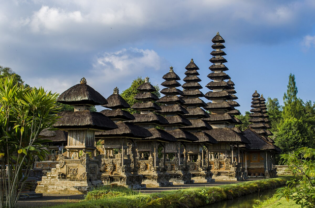 OFERTA SPECIALA LAST MINUTE INDONEZIA BALI - UBUD + PLAJA + JIMBARAN