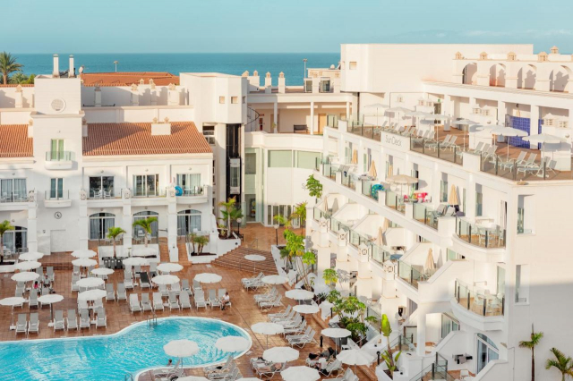 ULTIMELE LOCURI REVELION 2025 TENERIFE SUNWING FANABE BEACH  4**** ZBOR  DIN OTOPENI CU TAXE INCLUSE