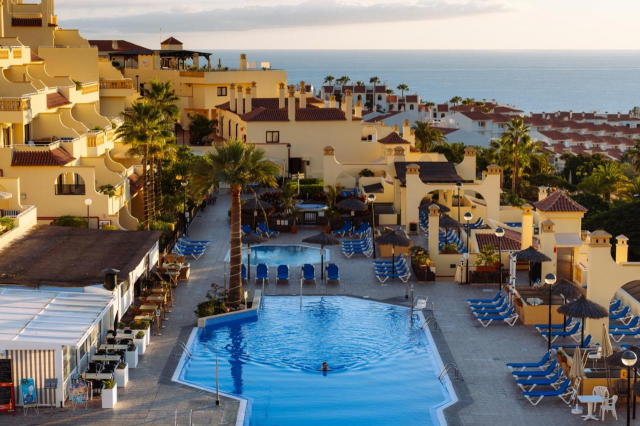 ULTIMELE LOCURI VACANTA COPIILOR  TENERIFE RAMADA  4****  ZBOR DIRECT DIN OTOPENI CU TAXE INCLUSE