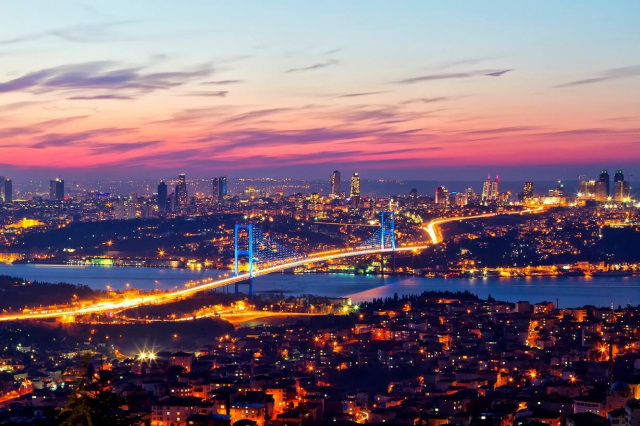 Weekend la Istanbul la doar 298 euro ,avion din Bucuresti!!! Hotel The Beyaz Saray And Spa 4*recomandat