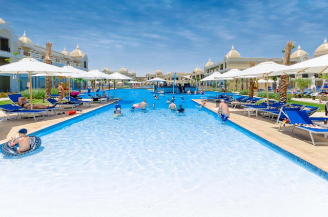 Craciun in Hurghada: 850 euro cazare 7 nopti cu Ultra All inclusive+ transport avion+ toate taxele