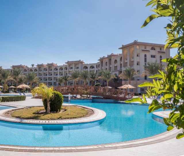 Sejur in Hurghada: 525 euro cazare 7 nopti cu Ultra All inclusive+ transport avion+ toate taxele