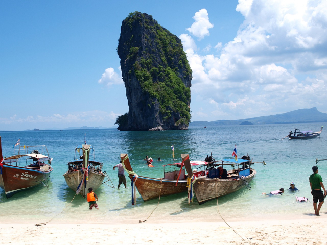 REVELION THAILANDA INSULA KRABI, 8 NOPTI CU MIC DEJUN SI CINA DE REVELION, ZBOR FLY DUBAI DIN BUCURESTI