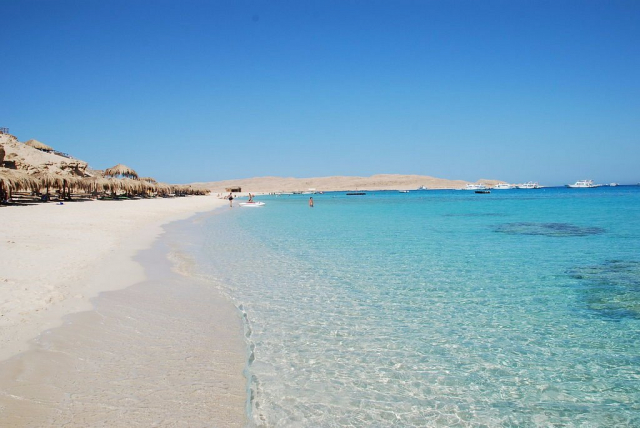 Sejur la plaja in Hurghada la doar 579 euro,avion din Cluj!!! AMC ROYAL HOTEL &amp; SPA 5*