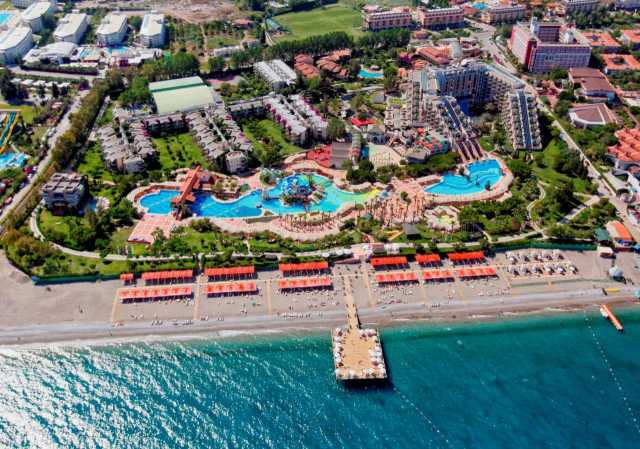 REVELION IN ANTALYA, AVION DIN BUCURESTI, LA HOTEL LIMAK LIMRA 5*, LA TARIFUL DE 609 EURO/PERSOANA, AI!