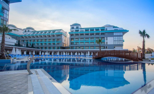 REVELION IN BELEK 700 EURO/ PERS PLECARE DIN BUCURESTI 29.12 - SENSITIVE PREMIUM RESORT &amp; SPA BELEK 