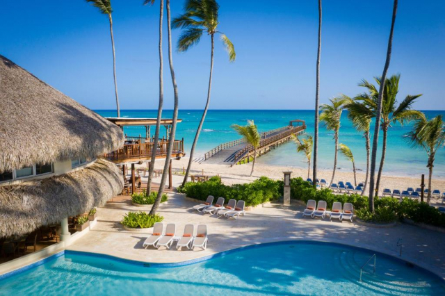 21.12 CRACIUN REPUBLICA DOMINICANA , Hotel IMPRESSIVE PUNTA CANA 5*, avion , 8 nopti, pret/ persoana =2640Eur