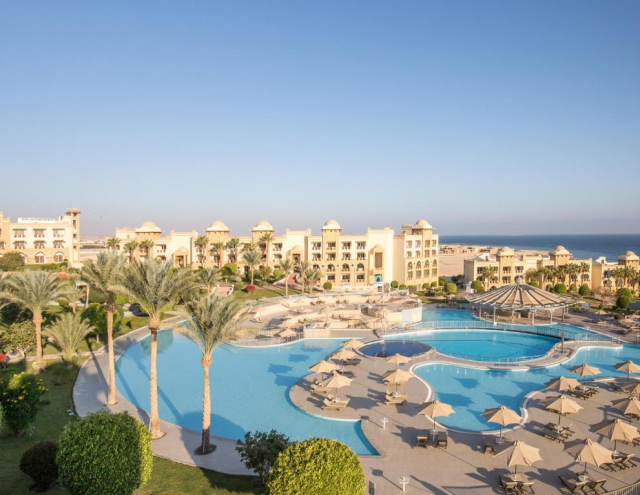 Craciun in Hurghada: 825 euro cazare 7 nopti cu Ultra All inclusive+ transport avion+ toate taxele