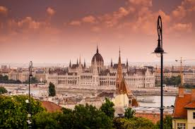 City break Budapesta 3nopti/4 zile hotel 4****  mic dejun inclus 249 euro/persoana!