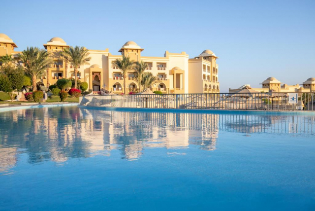 Sejur in Hurghada: 675 euro cazare 7 nopti cu Ultra All inclusive+ transport avion+ toate taxele