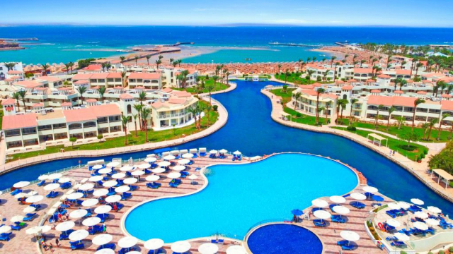 Sejur in Hurghada: 625 euro cazare 7 nopti cu All inclusive+ transport avion+ toate taxele