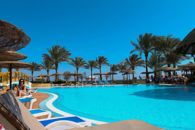 Revelion in Sharm El Sheikh: 700 euro cazare 7 nopti cu All inclusive+ transport avion+ toate taxele