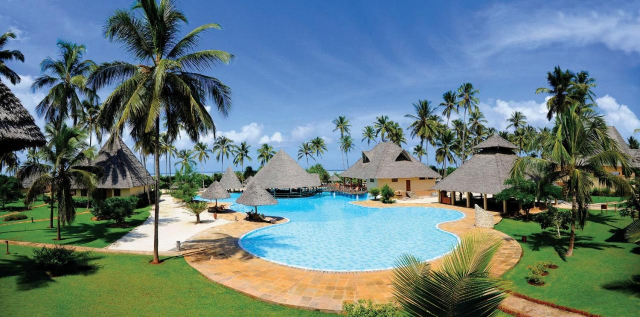 ULTIMELE LOCURI ZANZIBAR, AVION DIN BUCURESTI, LA HOTEL NEPTUNE PWANI BEACH 5*, LA TARIFUL DE 1950 EURO/PERSOANA, ALL INCLUSIVE!