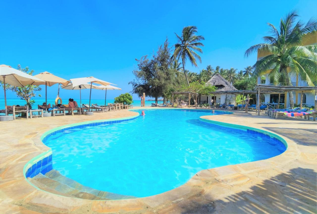 ULTIMELE LOCURI ZANZIBAR, AVION DIN BUCURESTI, LA HOTEL REEF&amp;BEACH 4*, LA TARIFUL DE 1359 EURO/PERSOANA, ALL INCLUSIVE!