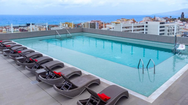 30.12 Revelion Tenerife , Hotel AF VALLE OROTAVA 4*, avion , 7 nopti , pret/ persoana =1169Eur