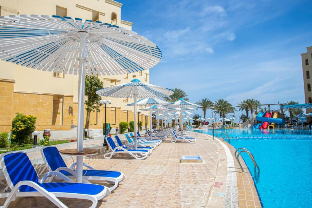 ULTIMELE LOCURI HURGHADA, AVION DIN BUCURESTI, LA HOTEL AMC ROYAL 5*, LA TARIFUL DE 448 EURO/PERSOANA, ALL INCLUSIVE!