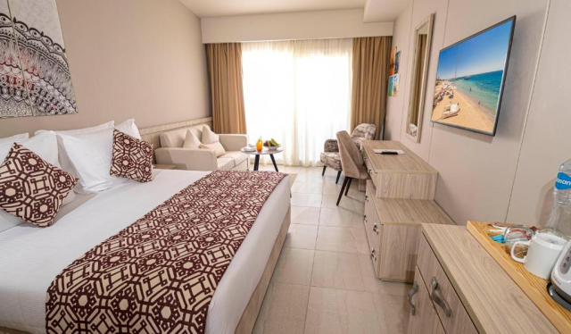 ULTIMELE LOCURI HURGHADA, AVION DIN CLUJ-NAPOCA, LA HOTEL AMARINA ABU SOMA RESORT 5*, LA TARIFUL DE 518 EURO/PERS, AI!