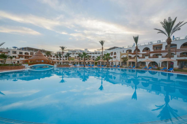 Revelion in Sharm El Sheikh: 1150 euro cazare 7 nopti cu All inclusive+ transport avion+ toate taxele