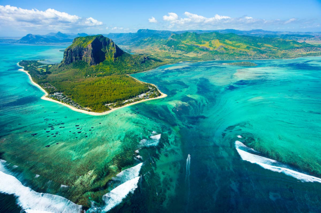 DEAL! MAURITIUS - 7 NOPTI - ZBOR DIN BUCURESTI (T.L)