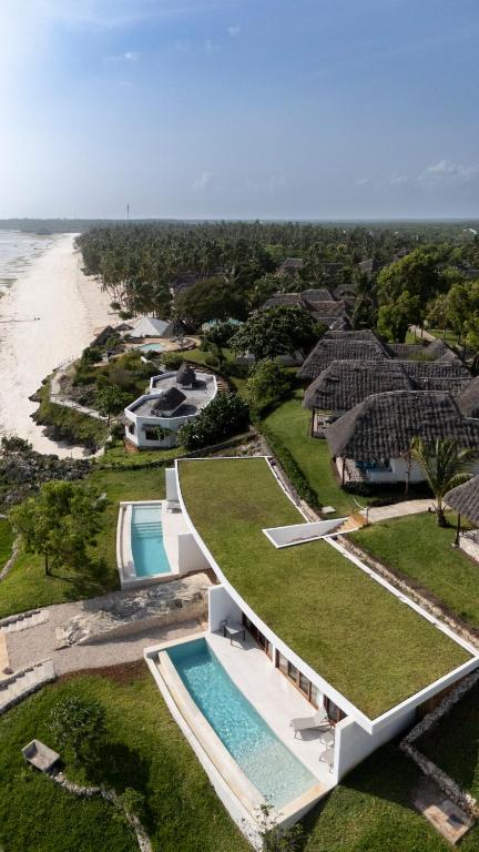 ULTIMELE LOCURI ZANZIBAR, AVION DIN BUCURESTI, LA HOTEL KARAFUU BEACH RESORT 5*, LA TARIFUL DE 1929 EURO/PERSOANA, AI!