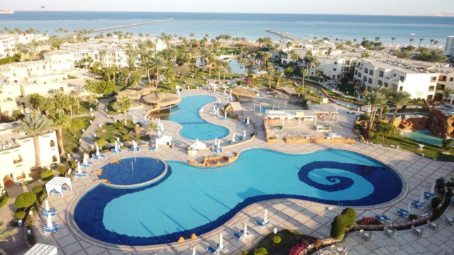 04.01 EGIPT, SHARM EL SHEIKH , Hotel REGENCY PLAZA RESORT &amp; AQUA PARK 5*, avion , 7 nopti, pret/ persoana= 513Eur