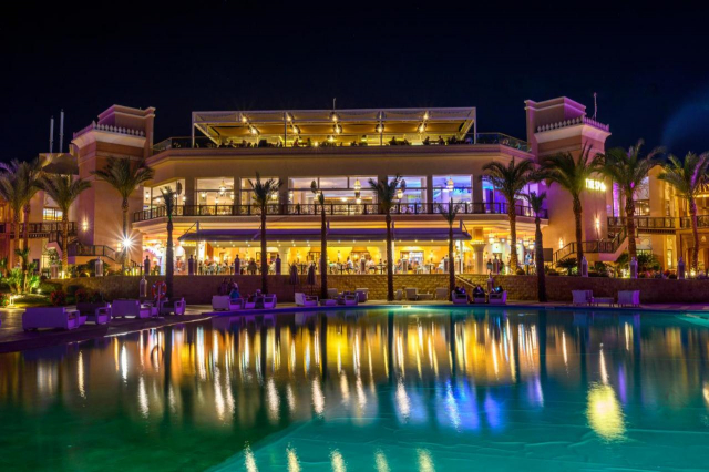 Sejur in Hurghada: 650 euro cazare 7 nopti cu All inclusive+ transport avion+ toate taxele