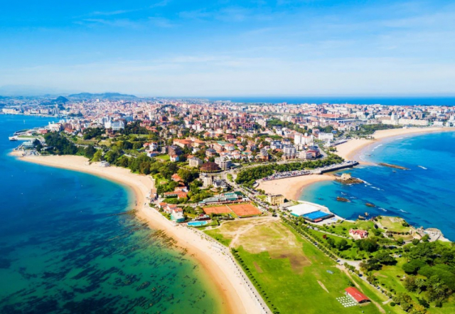 Senior Voyage Tara Bascilor si nordul Spaniei 670 euro/persoana plecare din Bucuresti 4 aprilie - Hotel Mar Comillas