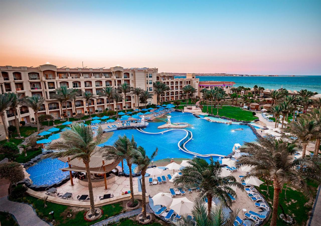 Sejur in Hurghada: 515 euro cazare 7 nopti cu Ultra All inclusive+ transport avion+ toate taxele