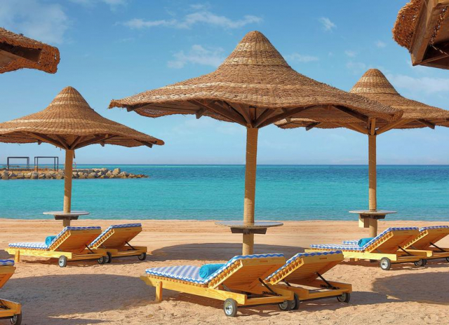 Sejur la plaja in Hurghada a doar 359 euro,avion din Cluj!!!Lotus Bay Resort And Spa Abu Soma 