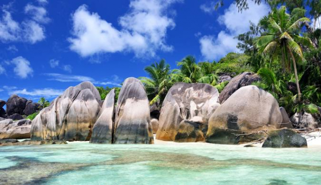 Super oferta pentru Seychelles , cu plecare din Bucuresti !!! ( TL) 