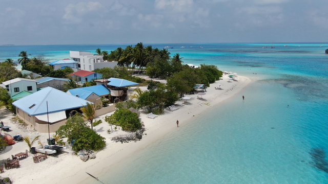 LAST MINUTE MALDIVE 7 NOPTI CAZARE ZBOR CHARTER DIN OTOPENI CU TAXE INCLUSE