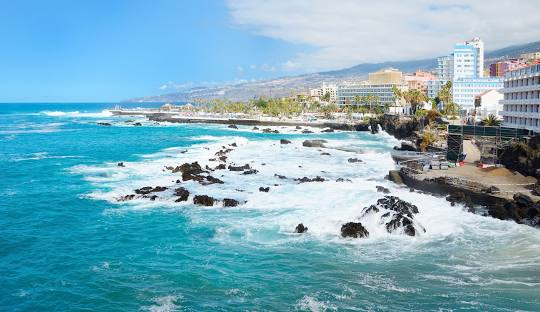 TENERIFE, O VACANTA TROPICALA, SENIOR VOYAGE,  AVION DIN BUCURESTI, LA HOTEL DE 4*, LA TARIFUL DE 889 EURO/PERS, DEMIPENSIUNE!