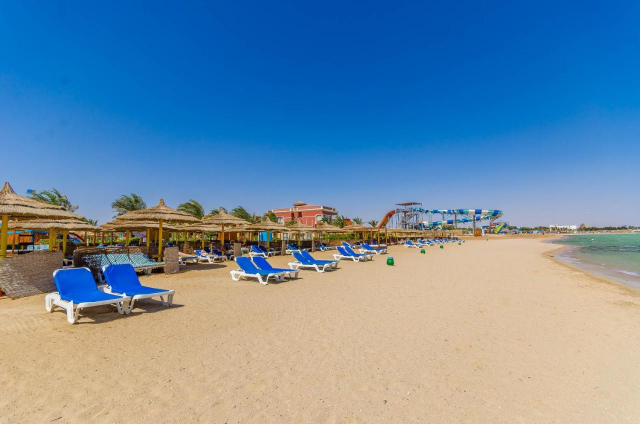 Sejur in Hurghada: 560 euro cazare 7 nopti cu Ultra All inclusive+ transport avion+ toate taxele