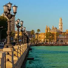 Ultimele 4 locuri!!!City break in Bari la doar 214 euro,avion din Bucuresti!!!