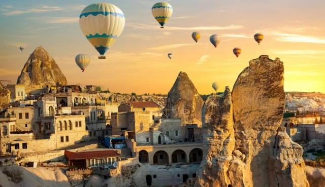 CAPPADOCIA, CELE 40 DE LEGI ALE IUBIRII, AVION DIN CLUJ-NAPOCA, LA HOTEL DE 4*, LA TARIFUL DE 473 EURO/PERS, MIC DEJUN!