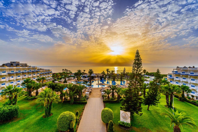 ULTIMELE LOCURI TUNISIA, AVION DIN BUCURESTI, LA HOTEL SENTIDO BELLEVUE PARK 5*, LA TARIFUL DE 709 EURO/PERSOANA, AI!