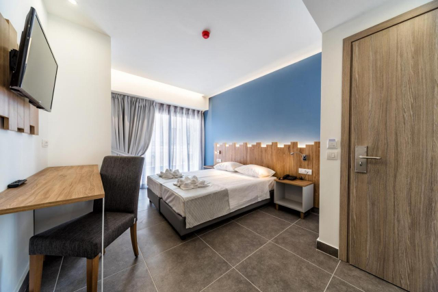 ULTIMELE LOCURI CRETA HERAKLION, AVION DIN BUCURESTI, LA HOTEL POLLIS 4*, LA TARIFUL DE 531 EURO/PERSOANA, DEMIPENSIUNE!