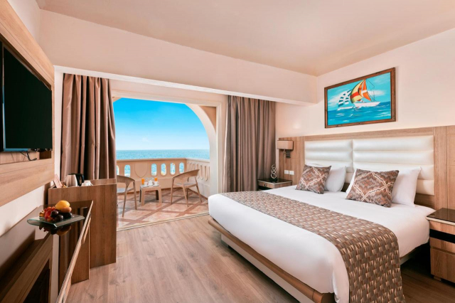 ULTIMELE LOCURI HURGHADA, AVION DIN BUCURESTI, LA HOTEL ALBATROS CITADEL 5*, LA TARIFUL DE 675 EURO/PERSOANA, AI!