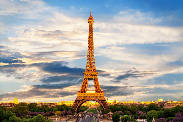 SUPEROFERTA CITY BREAK PARIS, PLECARE DIN CLUJ (lm)