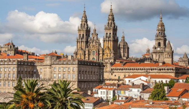 MARE TUR AL PORTUGALIEI SI SANTIAGO DE COMPOSTELA, AVION DIN BUCURESTI, LA HOTEL DE 3*, LA TARIFUL DE 884 EURO/PERS, MIC DEJUN!