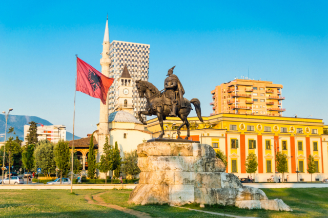 Oferta Speciala City break Albania  - Tirana -  3 nopti - zbor din Bucuresti - tarife de la 140 euro de persoana